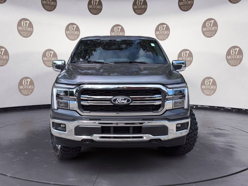 2025 Gray Metallic Ford F-150 Lariat 4X4 Truck