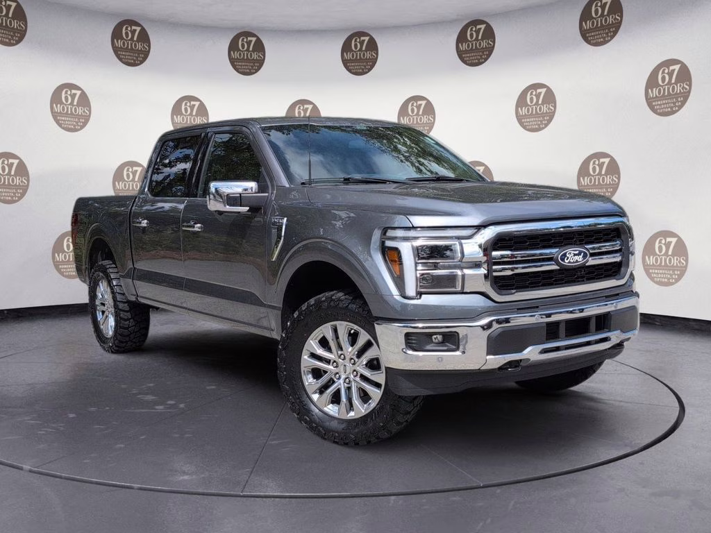 2025 Gray Metallic Ford F-150 Lariat 4X4 Truck