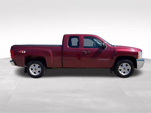 2013 Deep Ruby Metallic Chevrolet Silverado 1500 LT 4X4 Truck