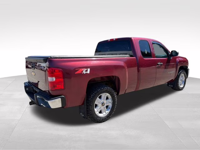 2013 Deep Ruby Metallic Chevrolet Silverado 1500 LT 4X4 Truck