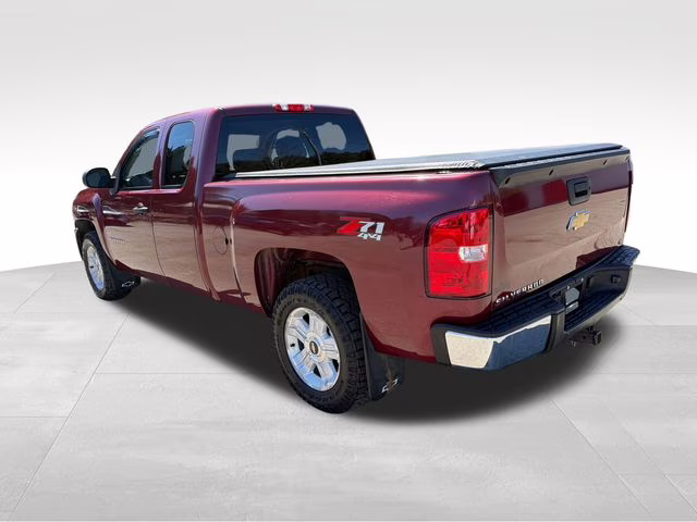 2013 Deep Ruby Metallic Chevrolet Silverado 1500 LT 4X4 Truck