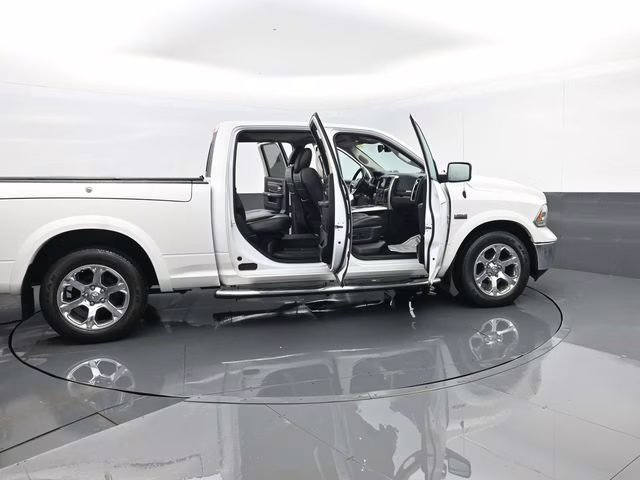 2018 Bright White Clearcoat Ram 1500 Laramie 4X4 Truck