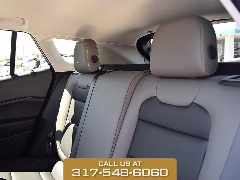 2026 Summit White Chevrolet Trax ACTIV FWD SUV