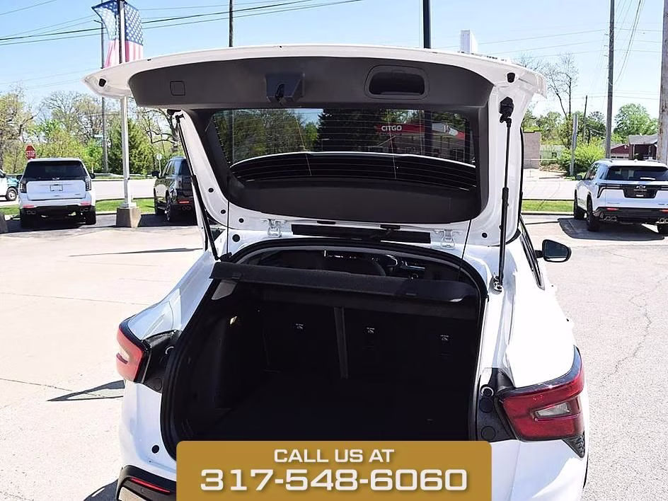 2026 Summit White Chevrolet Trax ACTIV FWD SUV