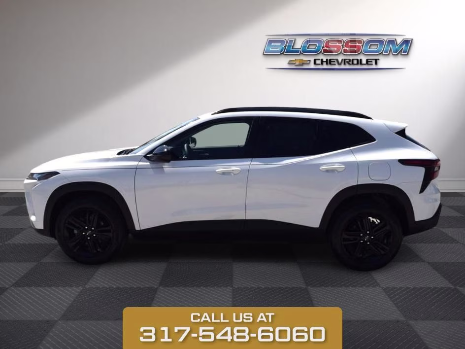 2026 Summit White Chevrolet Trax ACTIV FWD SUV