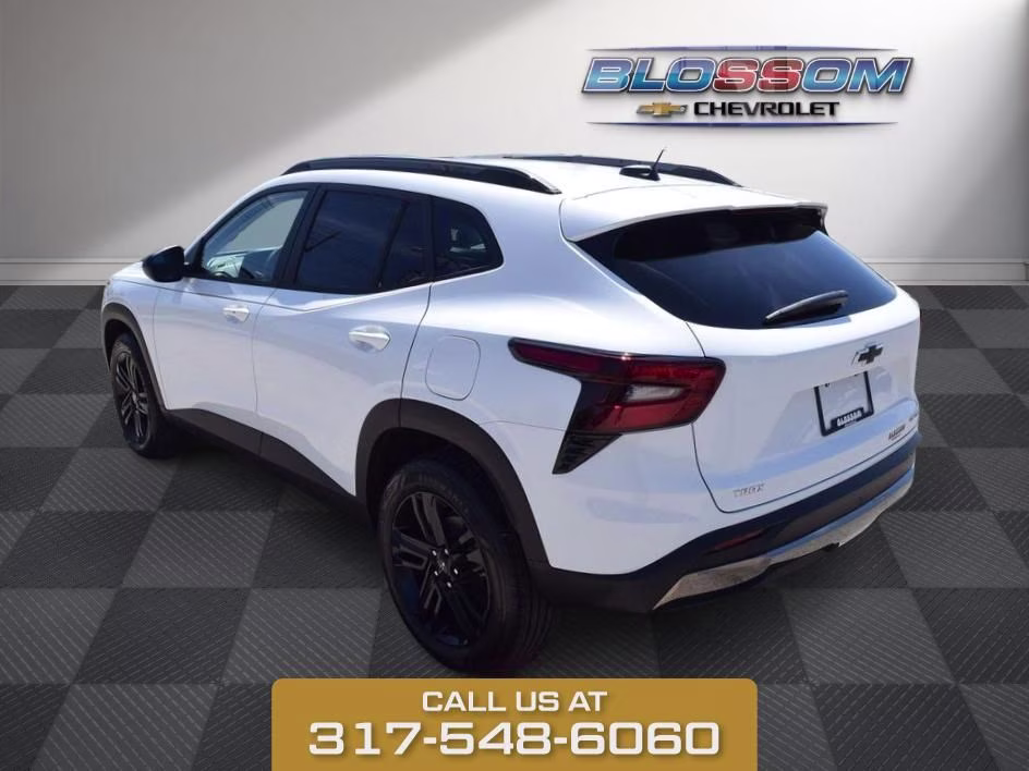 2026 Summit White Chevrolet Trax ACTIV FWD SUV