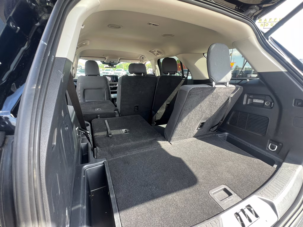 2025 Agate Black Metallic Ford Explorer Active 4X4 SUV