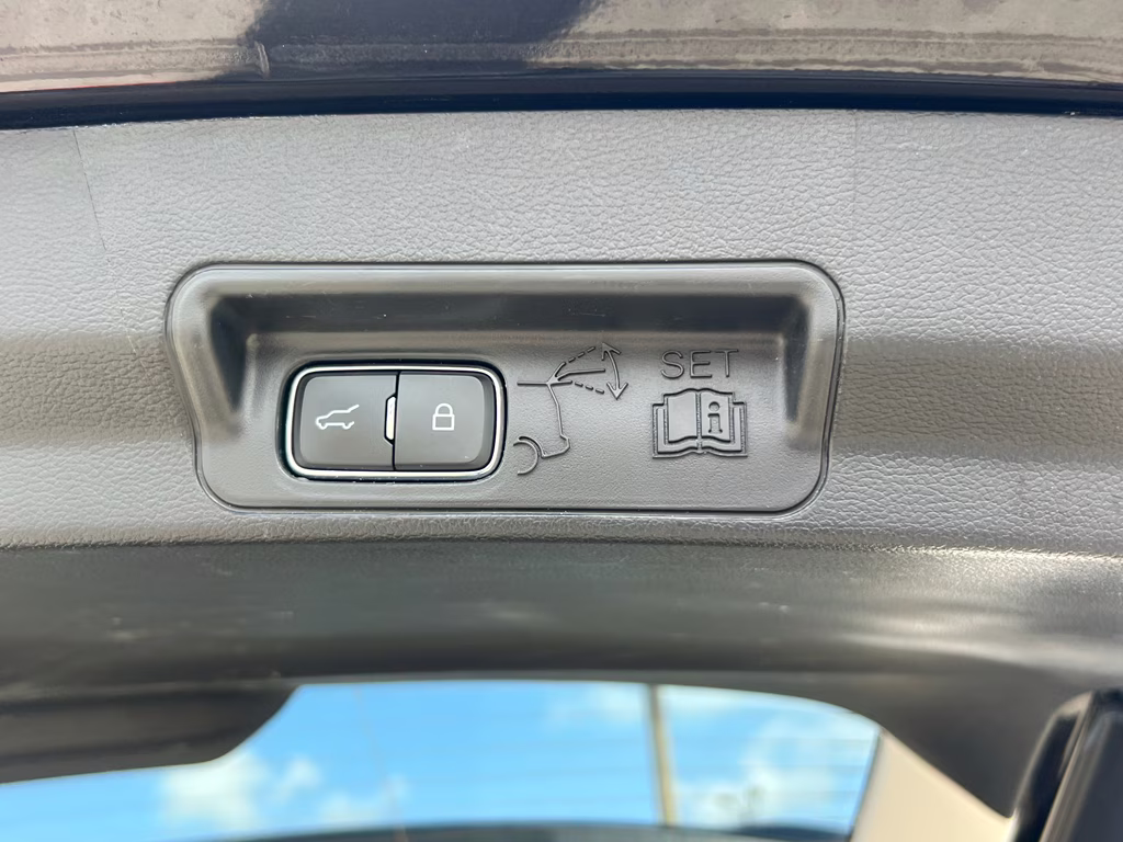 2025 Agate Black Metallic Ford Explorer Active 4X4 SUV