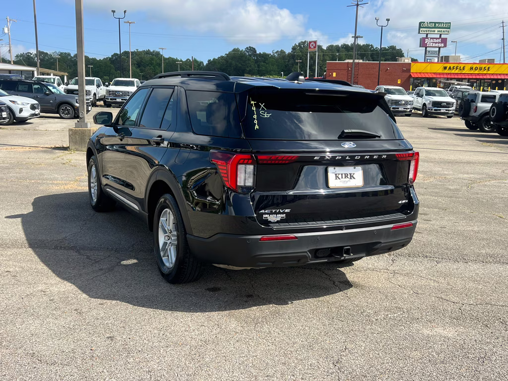 2025 Agate Black Metallic Ford Explorer Active 4X4 SUV