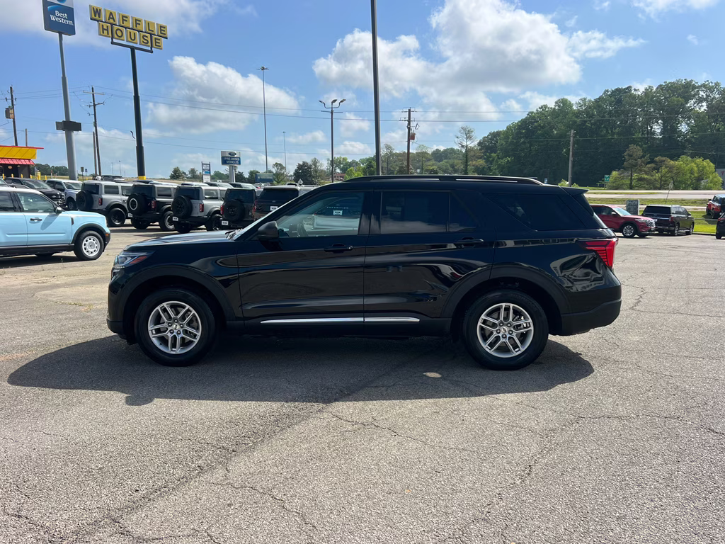 2025 Agate Black Metallic Ford Explorer Active 4X4 SUV