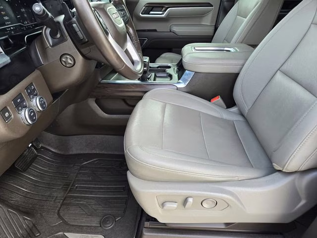 2022 White Frost Tricoat GMC Sierra 1500 SLT 4X4 Truck