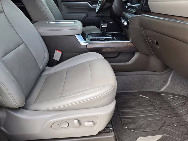 2022 White Frost Tricoat GMC Sierra 1500 SLT 4X4 Truck
