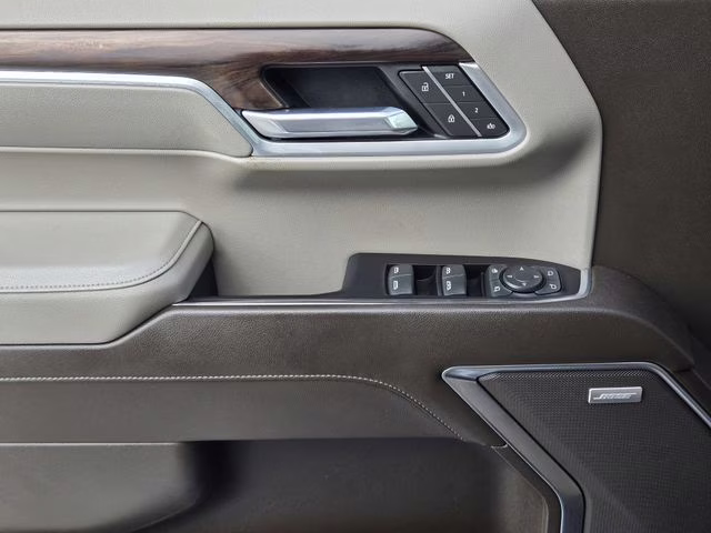 2022 White Frost Tricoat GMC Sierra 1500 SLT 4X4 Truck