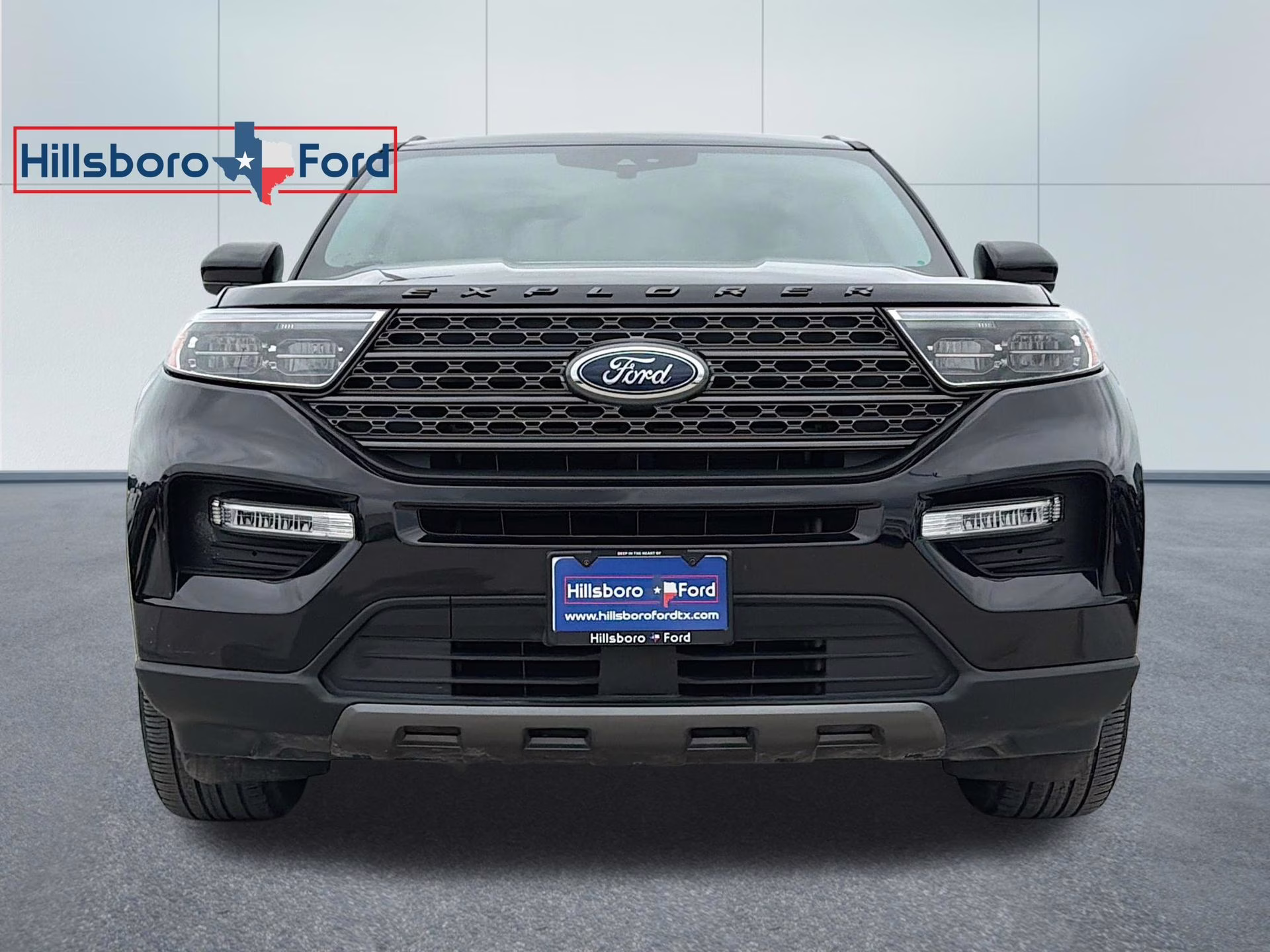 2022 Agate Black Metallic Ford Explorer XLT RWD SUV