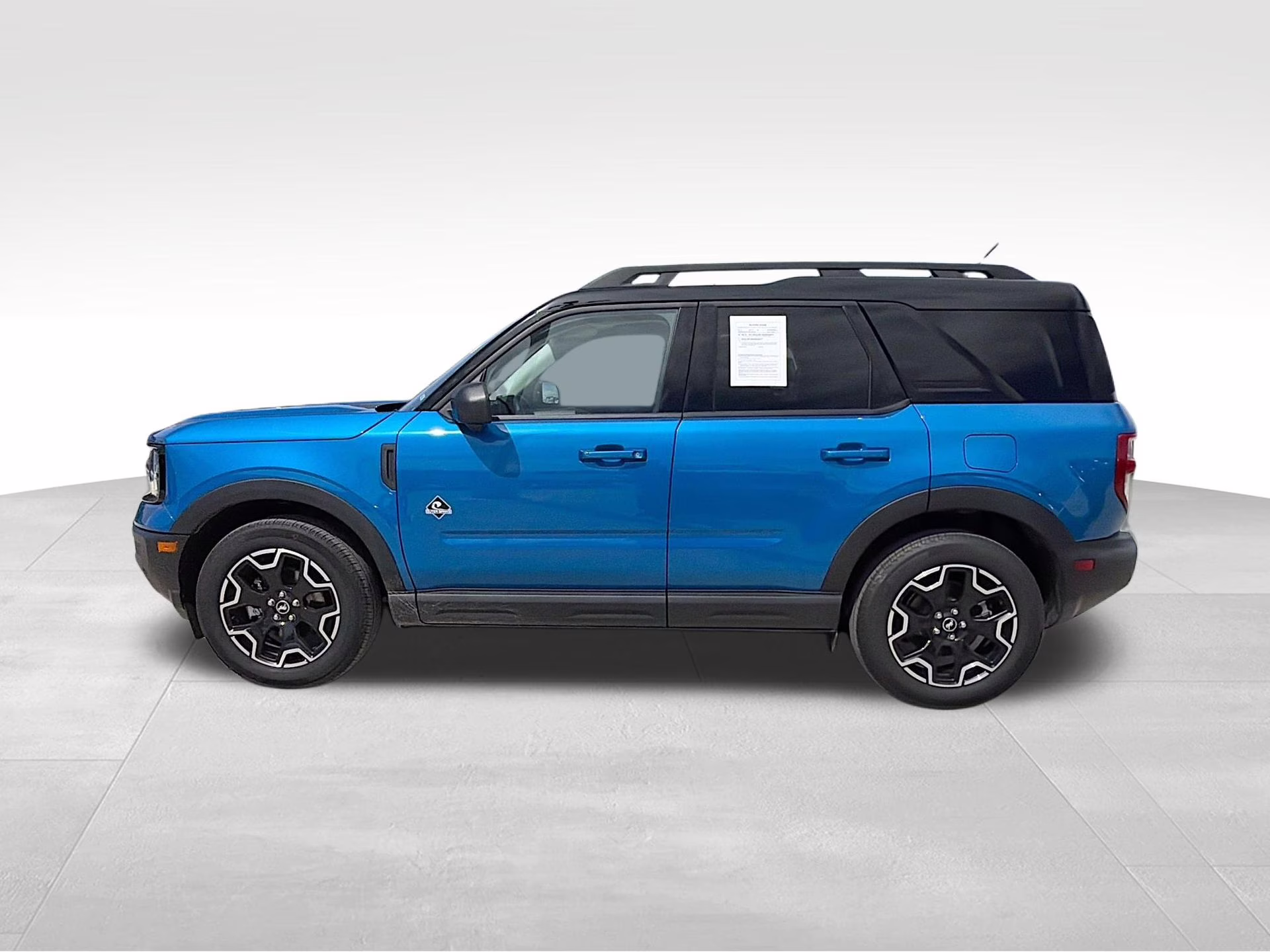2025 Velocity Blue Metallic Ford Bronco Sport Outer Banks 4X4 SUV