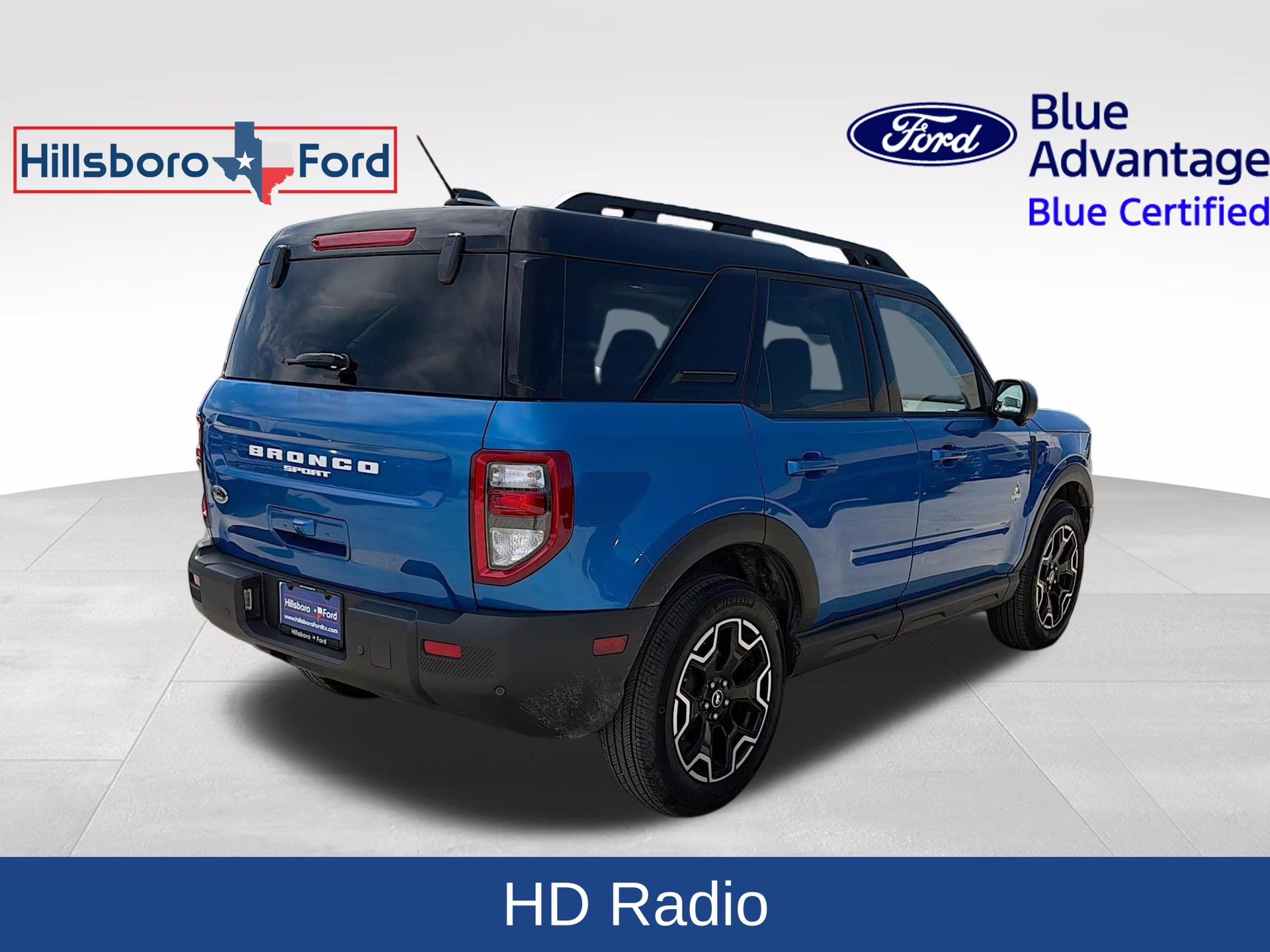 2025 Velocity Blue Metallic Ford Bronco Sport Outer Banks 4X4 SUV