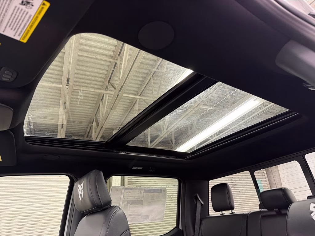 2026 AVALANCHE Ford F-150 Lariat Rocky Ridge 4X4 Truck