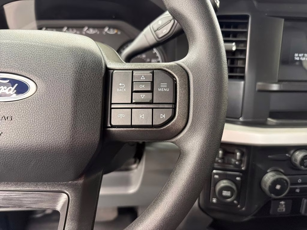 2026 OXFORD WHITE Ford Super Duty F-250 SRW XL 4X4 Truck