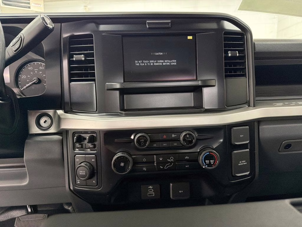 2026 OXFORD WHITE Ford Super Duty F-250 SRW XL 4X4 Truck