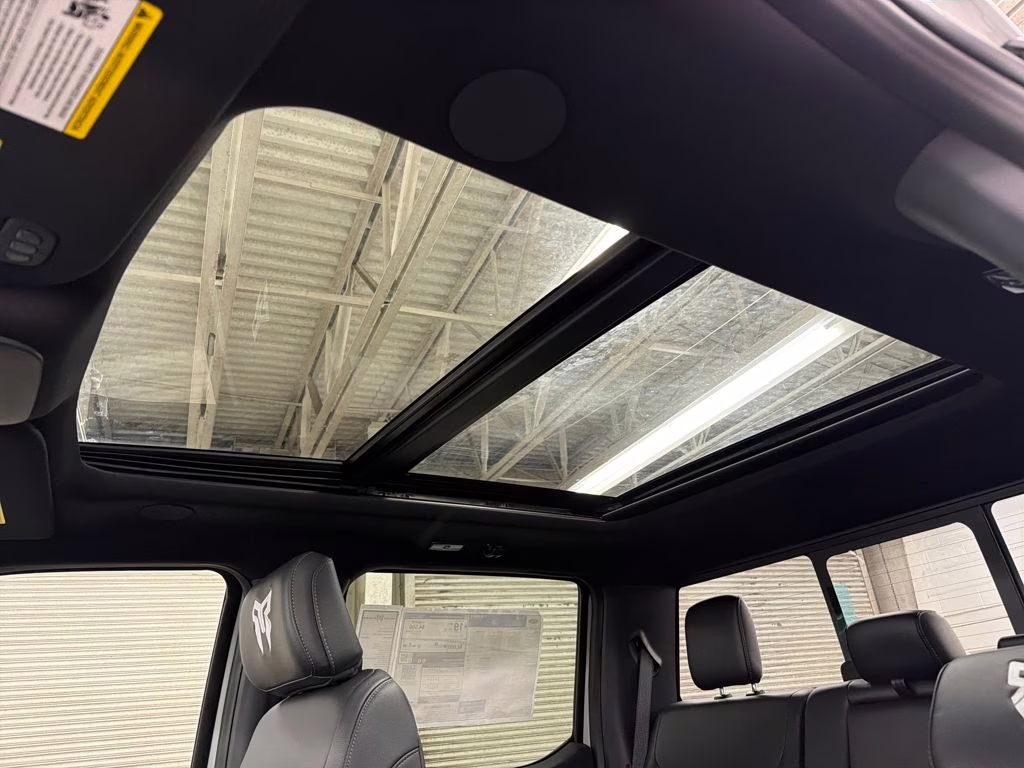2026 AVALANCHE Ford F-150 Lariat Rocky Ridge 4X4 Truck