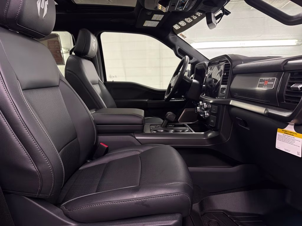 2026 AVALANCHE Ford F-150 Lariat Rocky Ridge 4X4 Truck