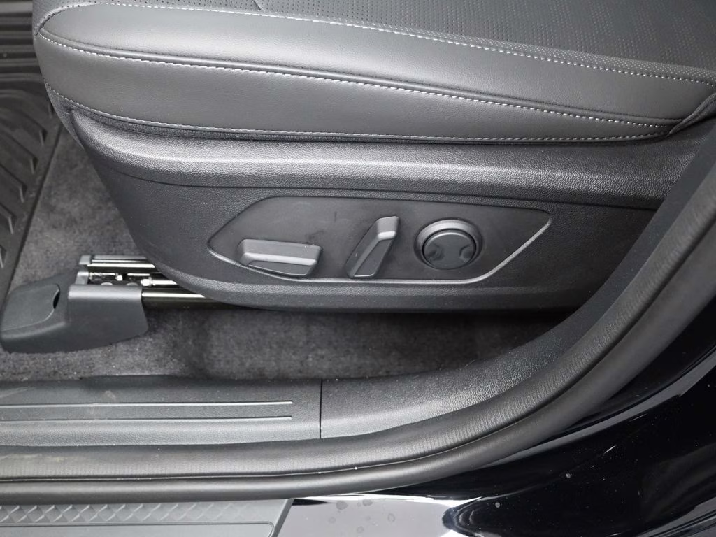 2026 Ebony Black Kia Sorento EX AWD SUV