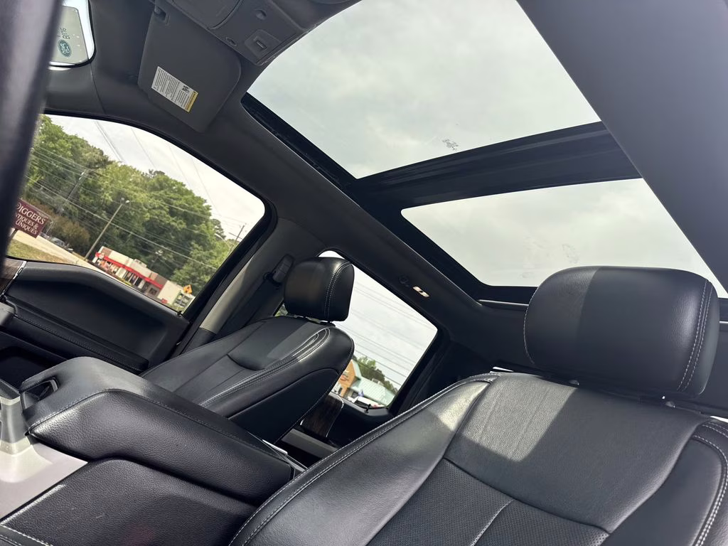 2019 Black Metallic Ford F-150 Lariat 4X4 Truck