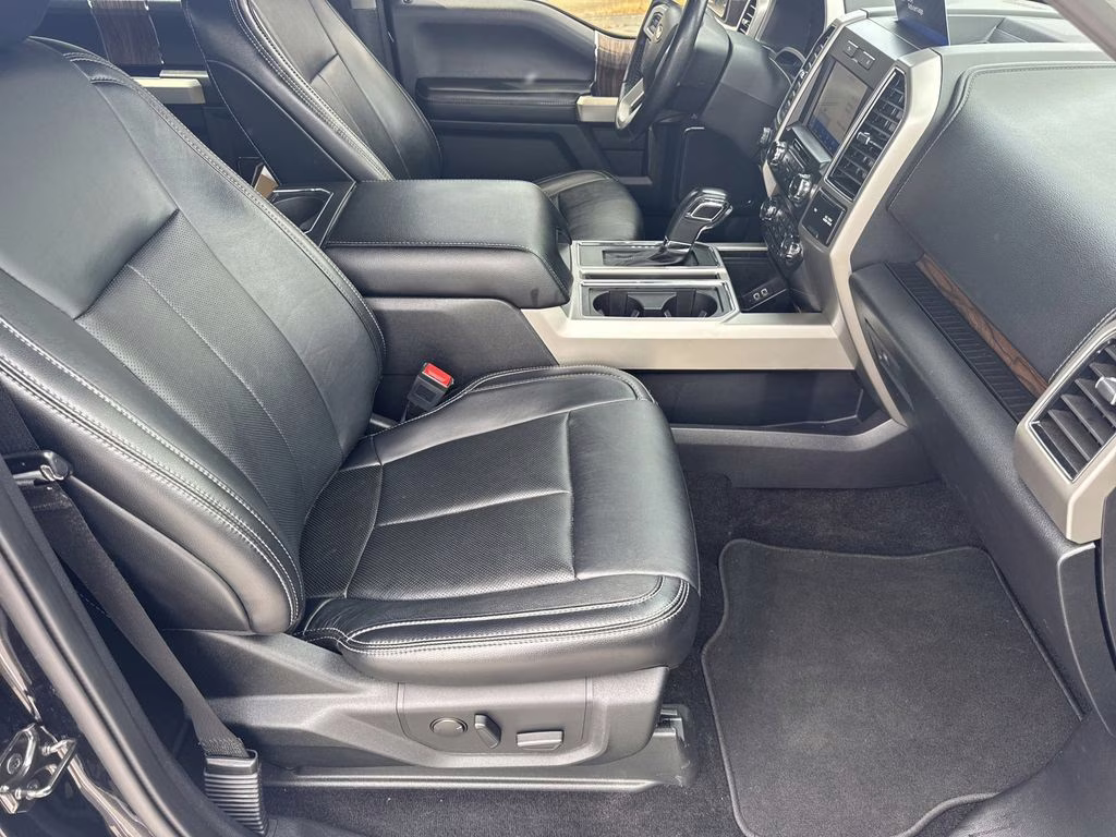 2019 Black Metallic Ford F-150 Lariat 4X4 Truck