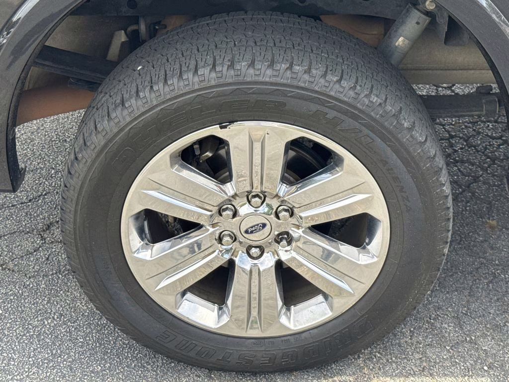 2019 Black Metallic Ford F-150 Lariat 4X4 Truck