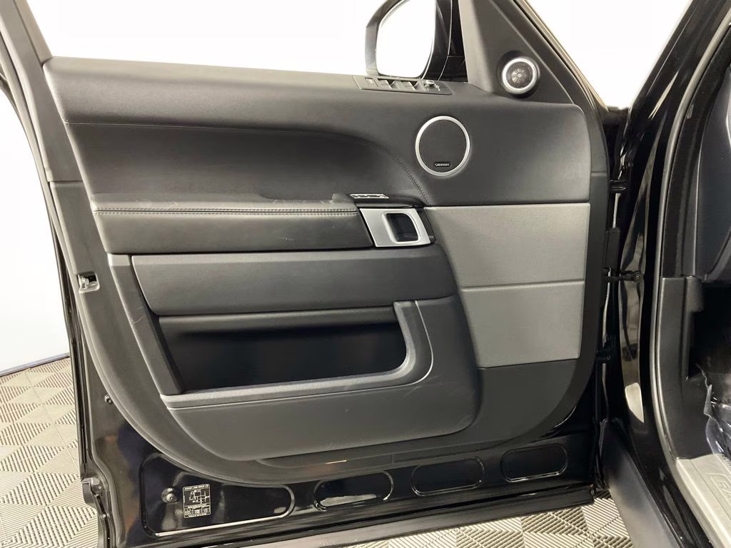 2017 Black Land Rover Range Rover Sport 5.0L V8 Supercharged 4X4 SUV