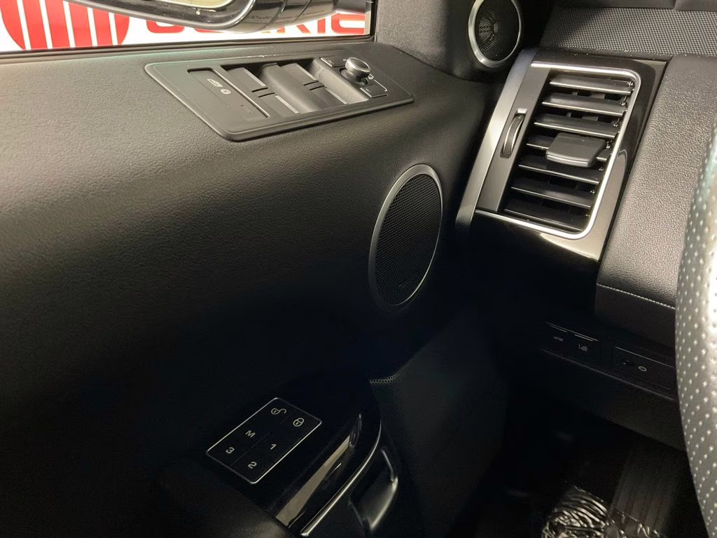 2017 Black Land Rover Range Rover Sport 5.0L V8 Supercharged 4X4 SUV