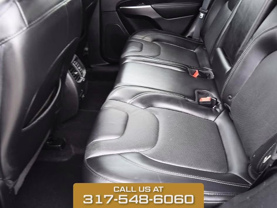 2019 Bright White Clearcoat Jeep Cherokee Limited 4X4 SUV