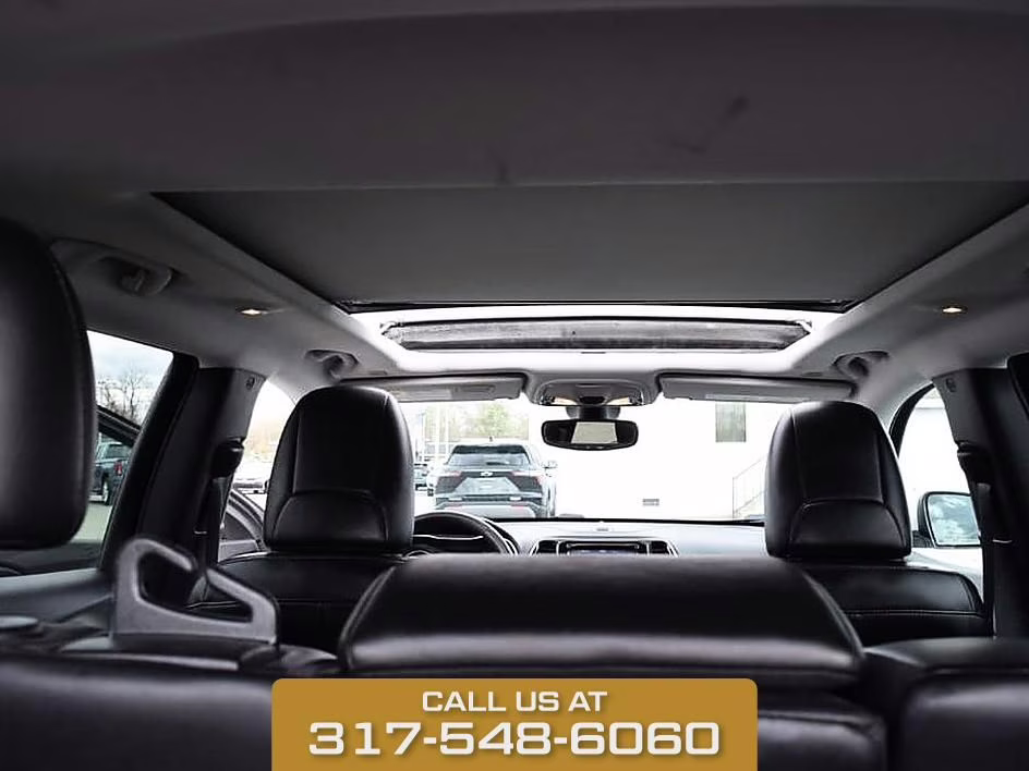 2019 Bright White Clearcoat Jeep Cherokee Limited 4X4 SUV
