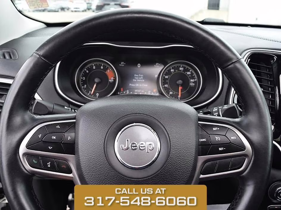 2019 Bright White Clearcoat Jeep Cherokee Limited 4X4 SUV