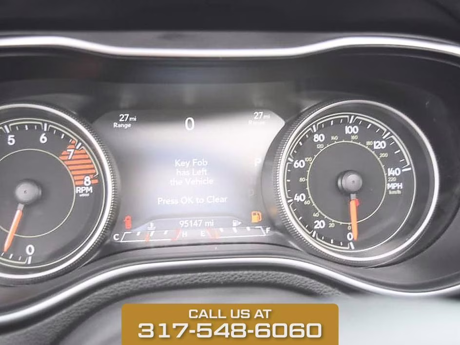 2019 Bright White Clearcoat Jeep Cherokee Limited 4X4 SUV
