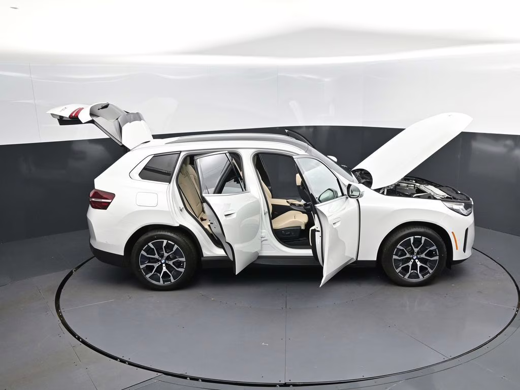 2026 Mineral White Metallic BMW X3 30 xDrive AWD SUV