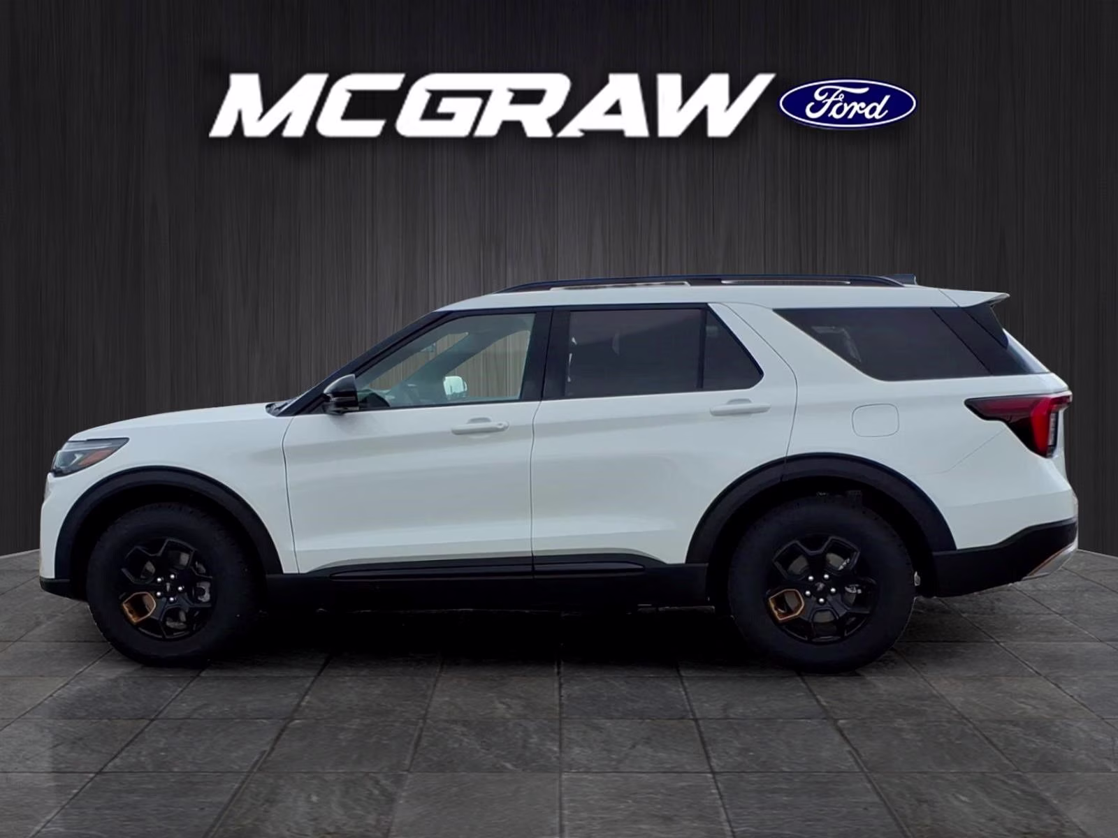 2026 White Ford Explorer Tremor 4X4 SUV