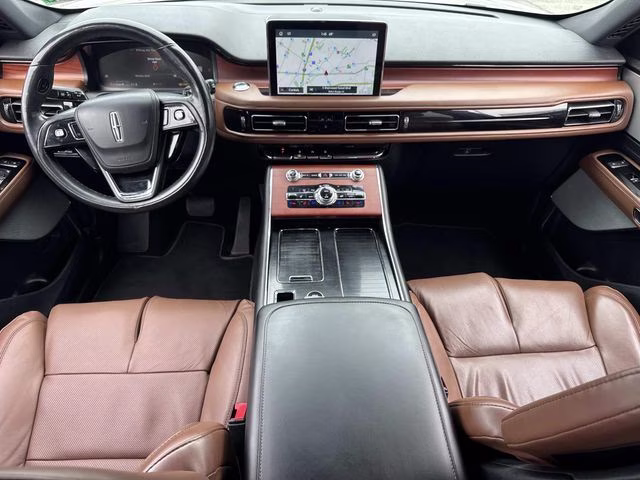 2020 Pearl Metallic Lincoln Aviator Reserve AWD SUV