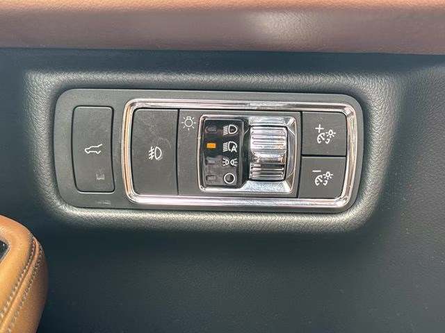 2020 Pearl Metallic Lincoln Aviator Reserve AWD SUV