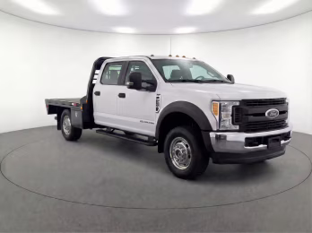 2018 Oxford White Ford Super Duty F-550 DRW XL 4X4 Truck