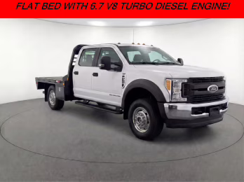 2018 Oxford White Ford Super Duty F-550 DRW XL 4X4 Truck
