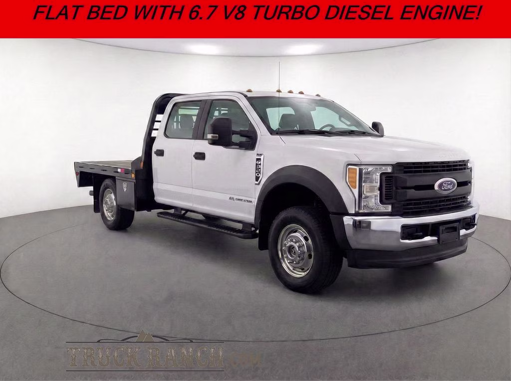 2018 Oxford White Ford Super Duty F-550 DRW XL 4X4 Chassis
