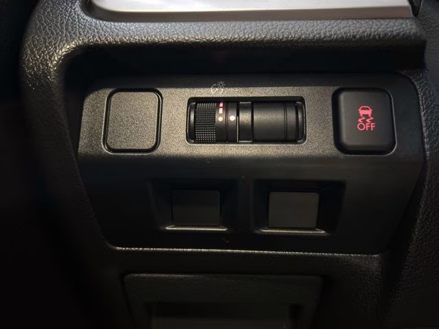 2017 Ice Silver Metallic Subaru Forester 2.5i Premium AWD SUV