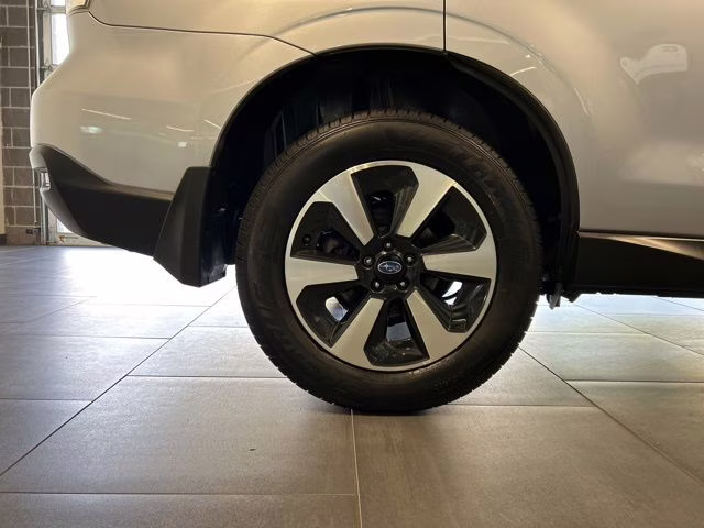 2017 Ice Silver Metallic Subaru Forester 2.5i Premium AWD SUV