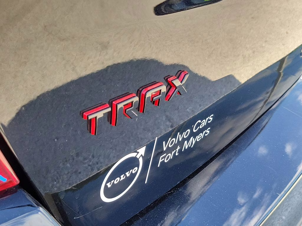 2019 Mosaic Black Metallic Chevrolet Trax LT AWD SUV