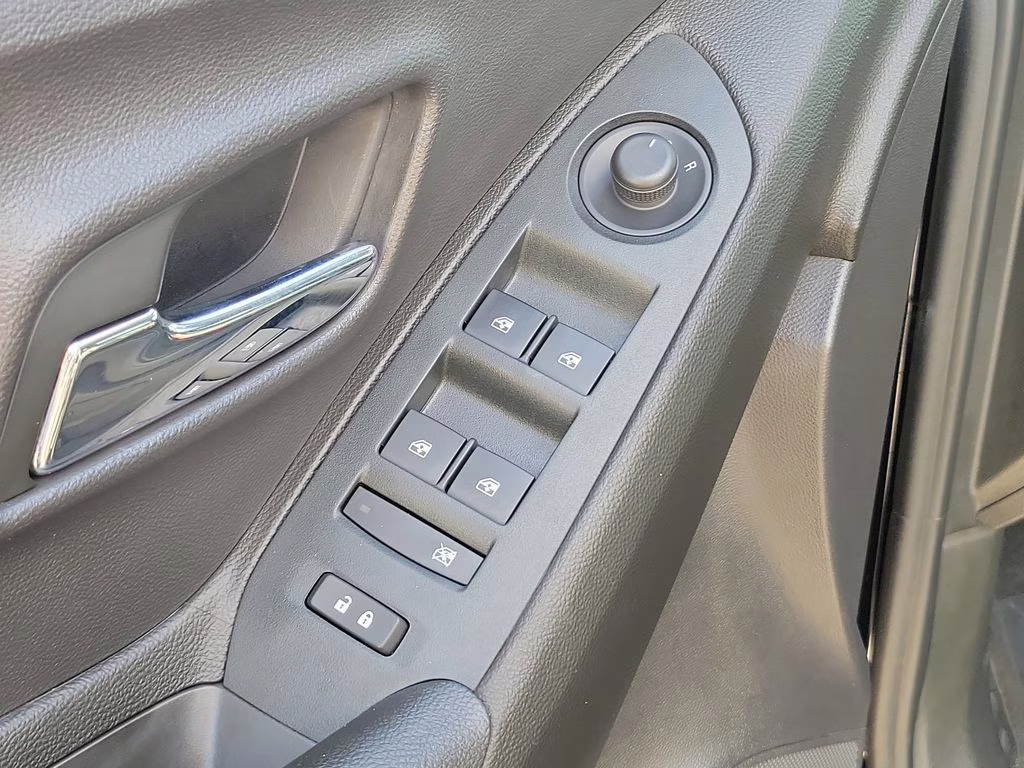 2019 Mosaic Black Metallic Chevrolet Trax LT AWD SUV