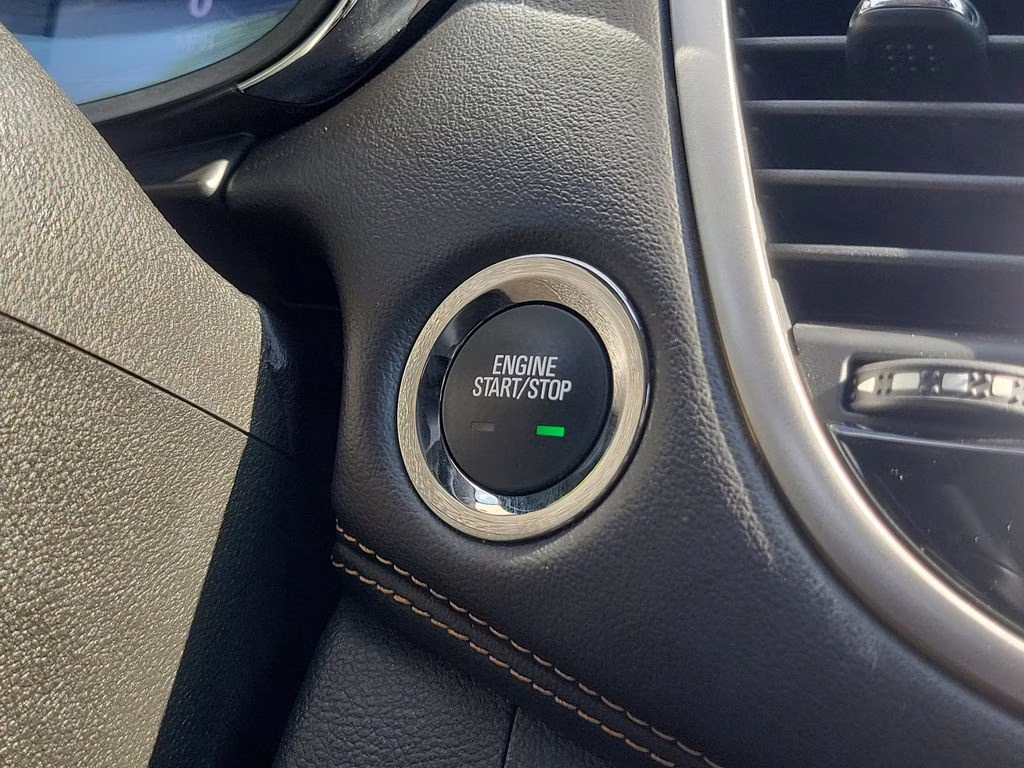 2019 Mosaic Black Metallic Chevrolet Trax LT AWD SUV