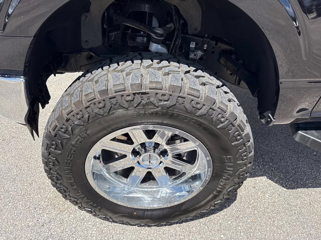 2025 Agate Black Metallic Ford F-150 XLT w/ LIFTKIT 4X4 Truck