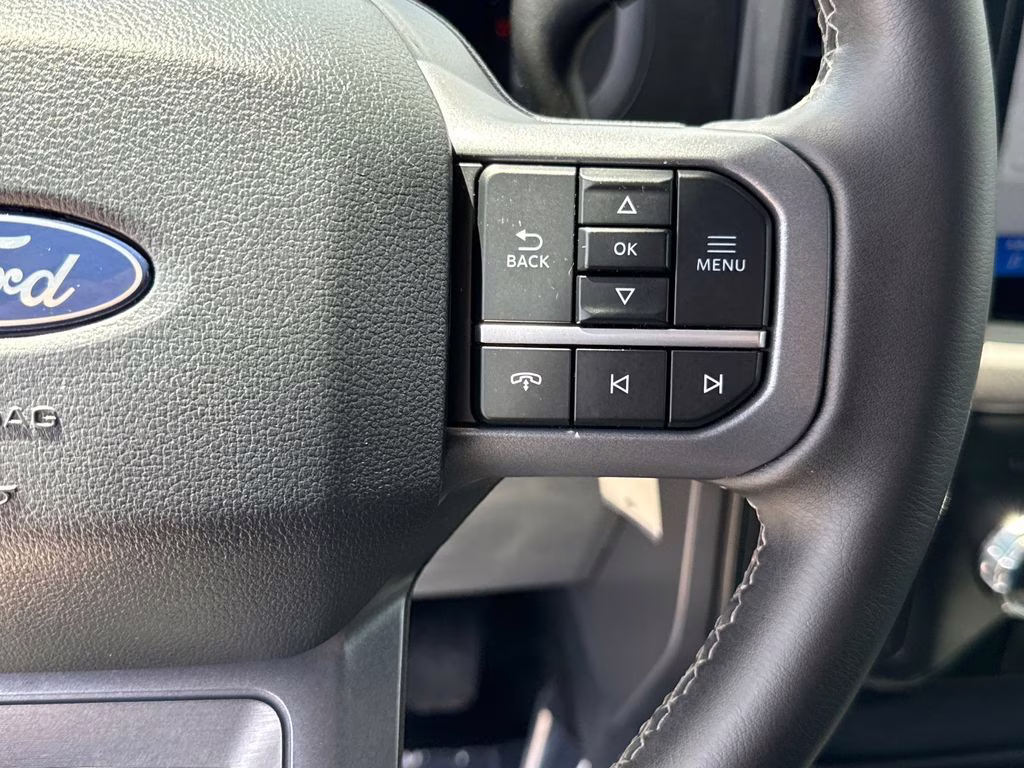 2025 Agate Black Metallic Ford F-150 XLT w/ LIFTKIT 4X4 Truck