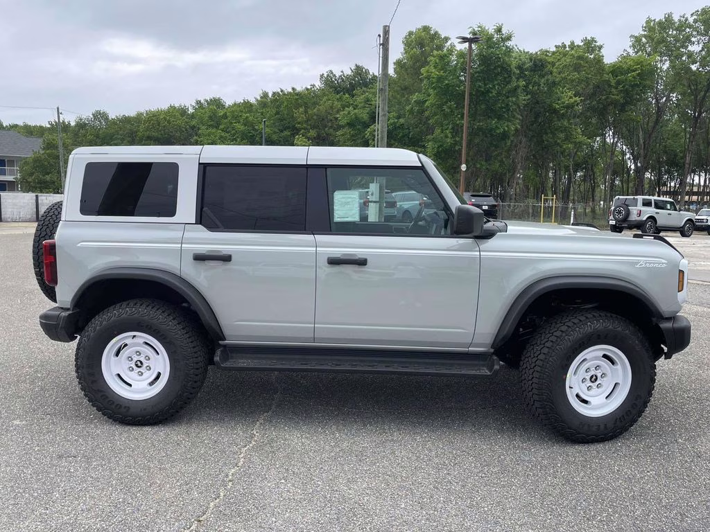 2026 Avalanche Gray Ford Bronco Heritage Edition 4X4 SUV